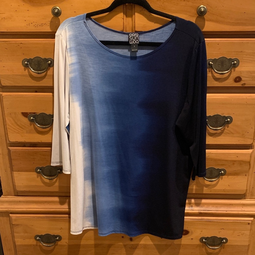 Clara Sun Woo Navy and Cream Ombre 3/4 Sleeve Top